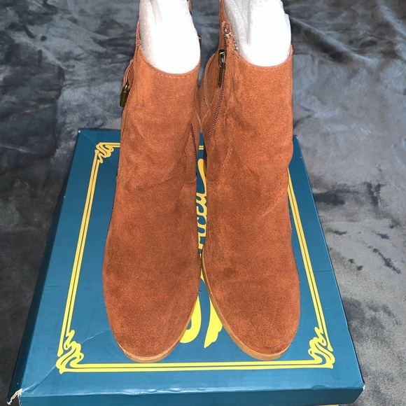 Sbicca Booties - Picture 3 of 9